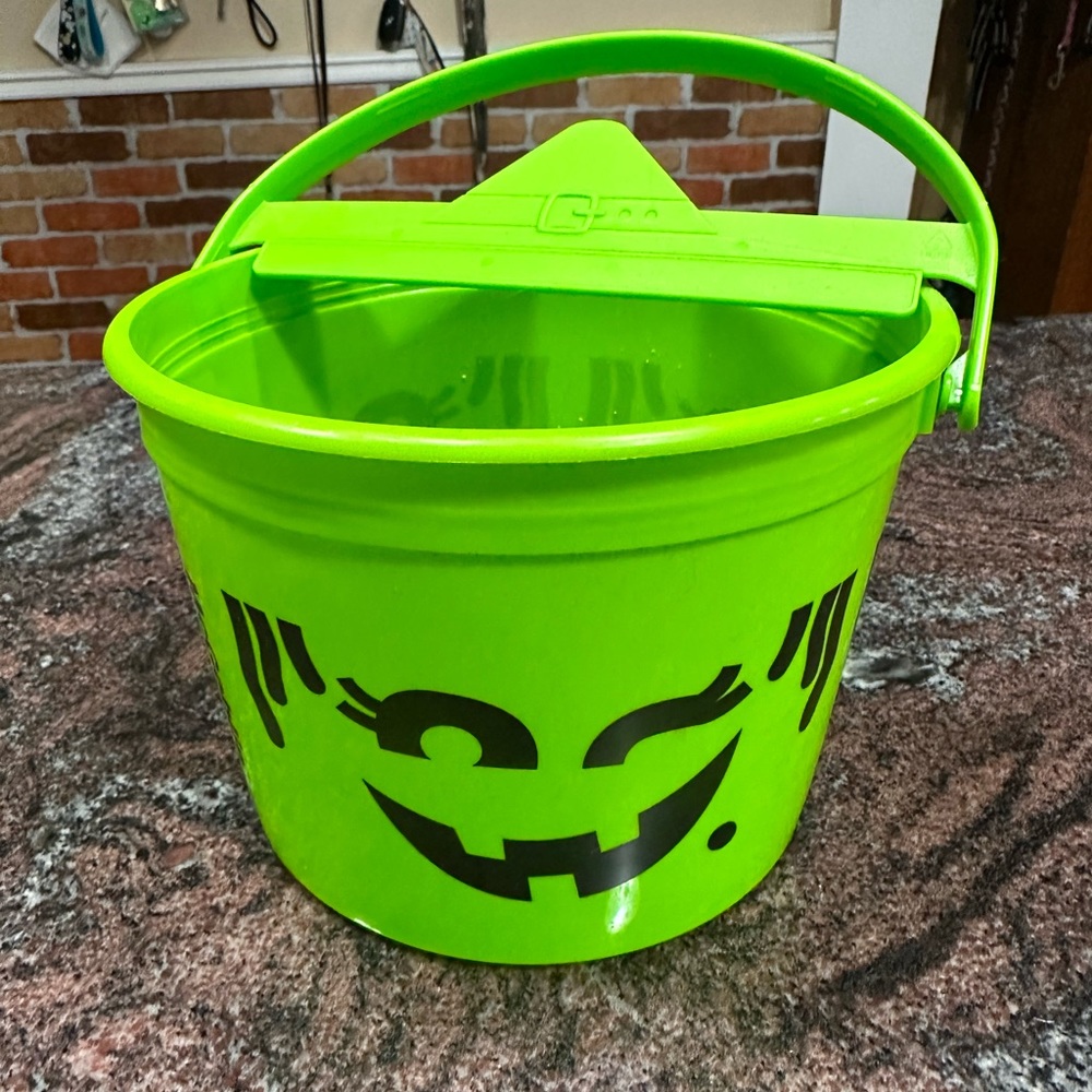 2022 McDonald’s Halloween Bucket McGoblin